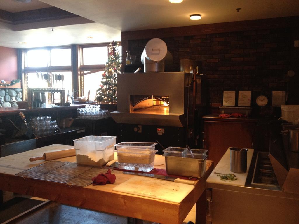 Howe Sound Inn & Brewing Company سكواميش المظهر الخارجي الصورة